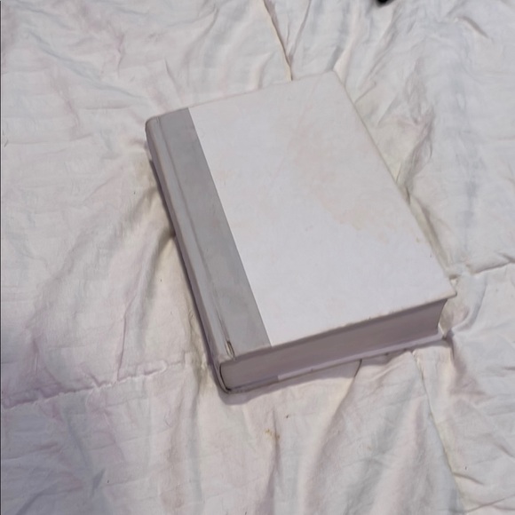 3 FOR $15 ITEM
Steve Jobs by Walter Isaacson Hardcover Book NWOT - Picture 2 of 5